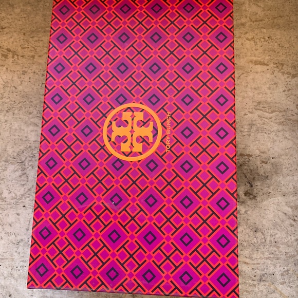 Tory Burch shoe normal wear good conditions - Picture 4 of 4